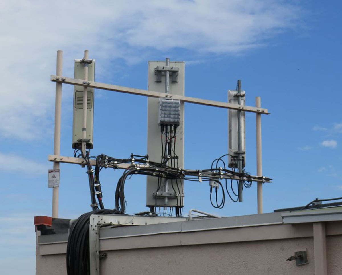 Wireless Realty Advisors Home image hero bk 4 - Acquisitions